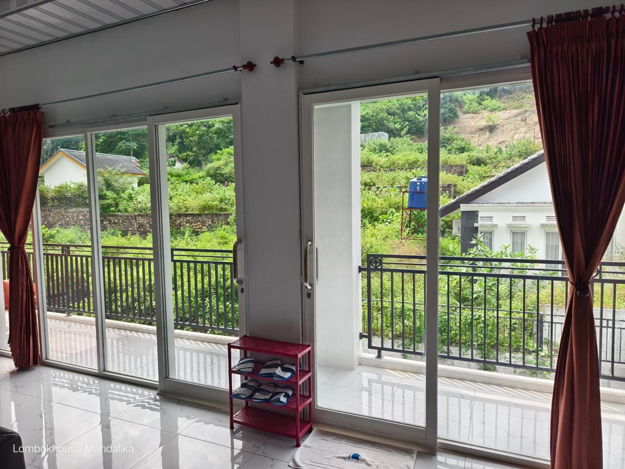 Lombokhouse Mandalika Hotel Kuta  Bilik gambar