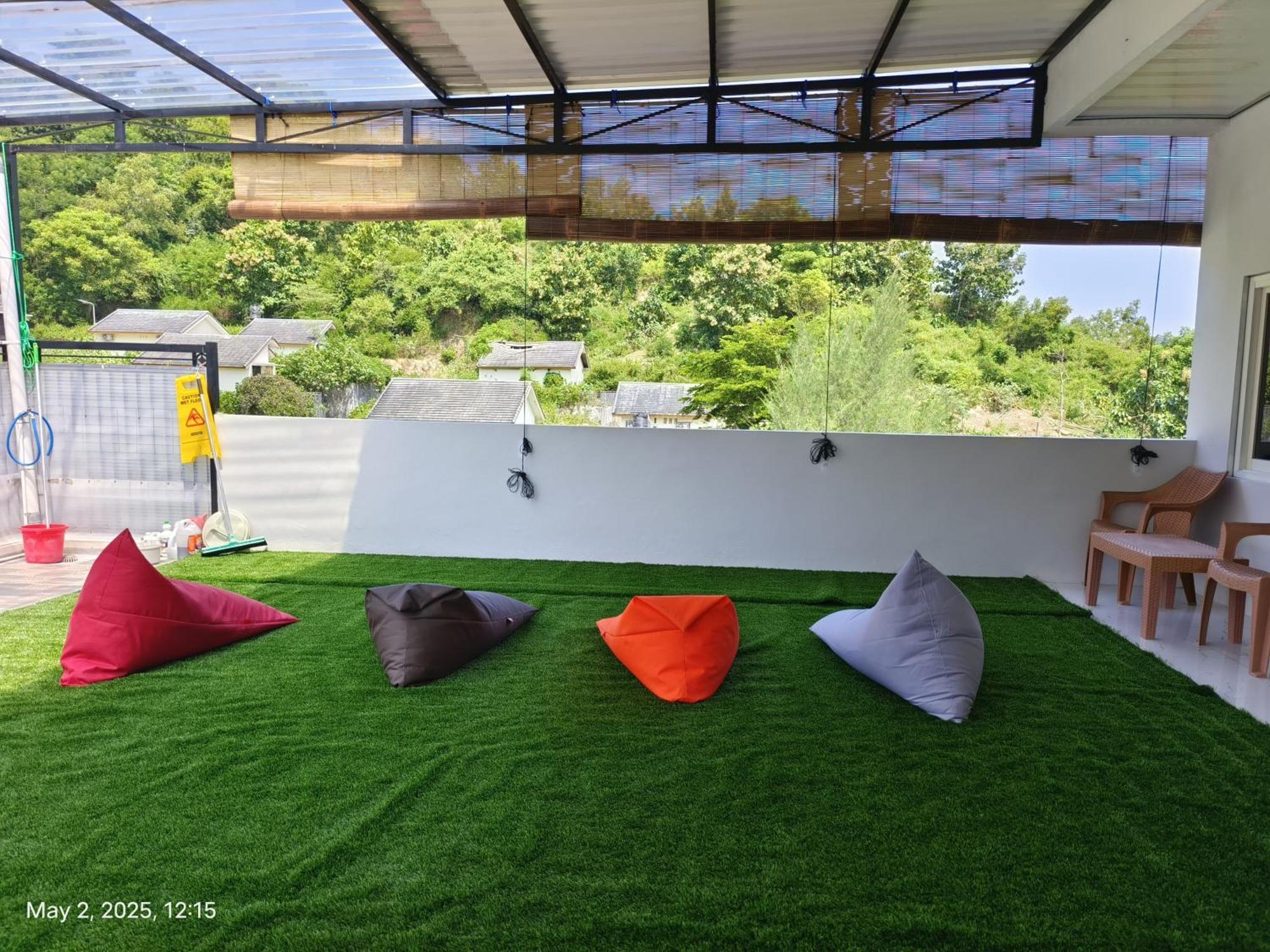 Lombokhouse Mandalika Hotel Kuta  Bilik gambar